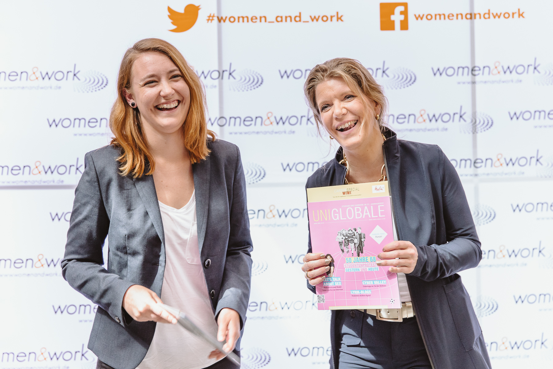 Kongressfotografie - women&work - Melanie Vogel mit Gewinnerin von Erfinderinnenpreis